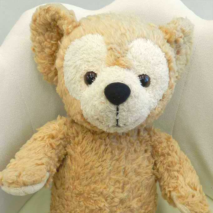 ダッフィー鼻修理後：生地を交換した状態