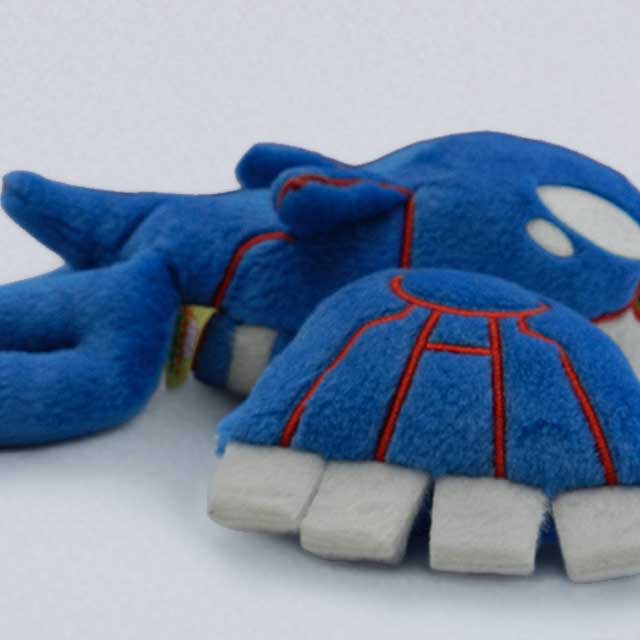 カイオーガぬいぐるみ修理後：背部ほつれ補修後